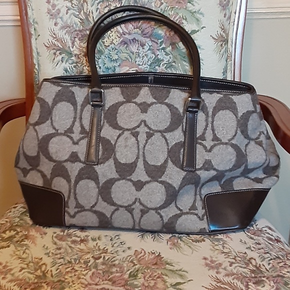 Coach Vintage Signature Wool & Leather Handbag - Picture 3 of 16